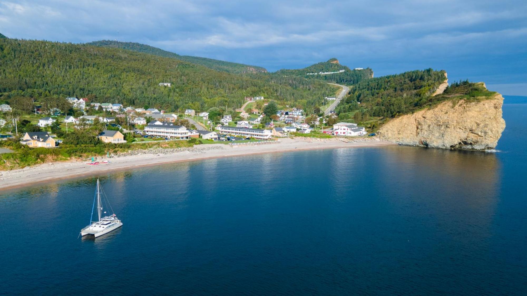 Hotel Les Trois Soeurs Perce Εξωτερικό φωτογραφία