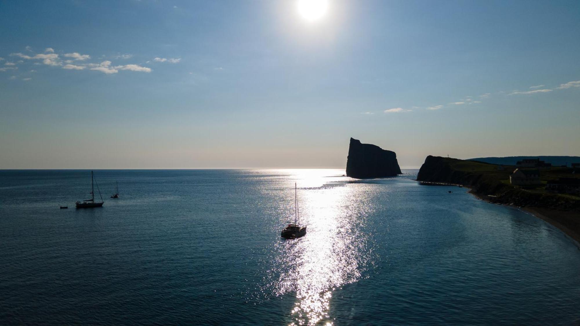 Hotel Les Trois Soeurs Perce Εξωτερικό φωτογραφία