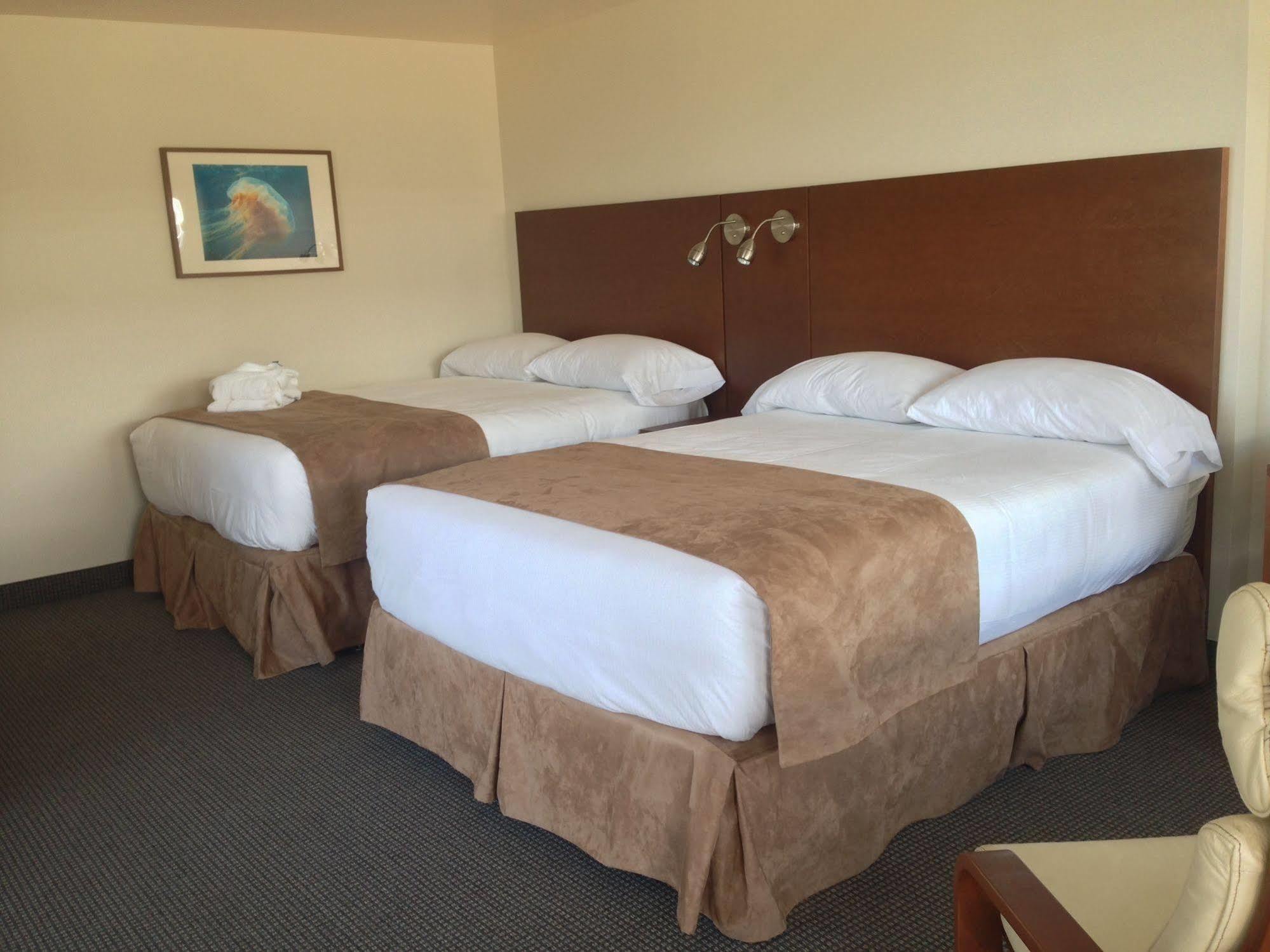 Hotel Les Trois Soeurs Perce Εξωτερικό φωτογραφία