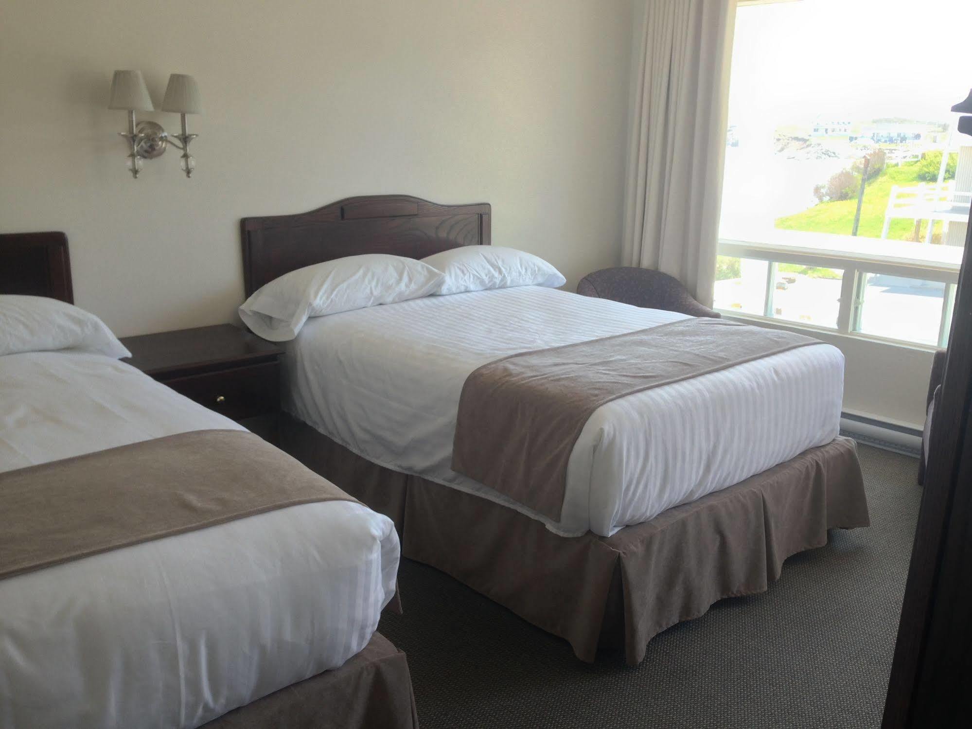 Hotel Les Trois Soeurs Perce Εξωτερικό φωτογραφία